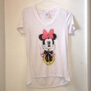 Minnie Mouse v-neck T-shirt